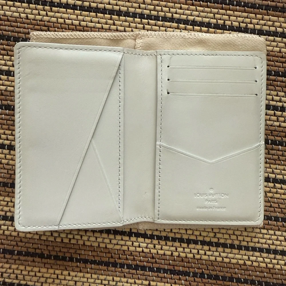 Louis Vuitton Orange and Cream Box - Picture 7 of 8